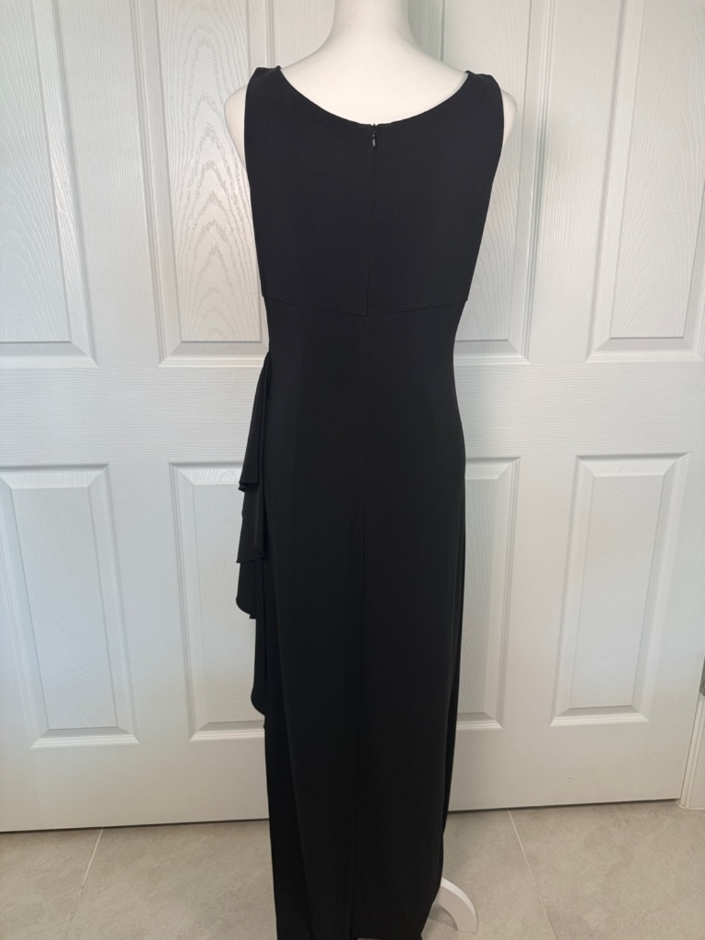 Alex Evenings Black Sleeveless Evening Gown with Beaded Scoop Neck - Picture 4 of 10